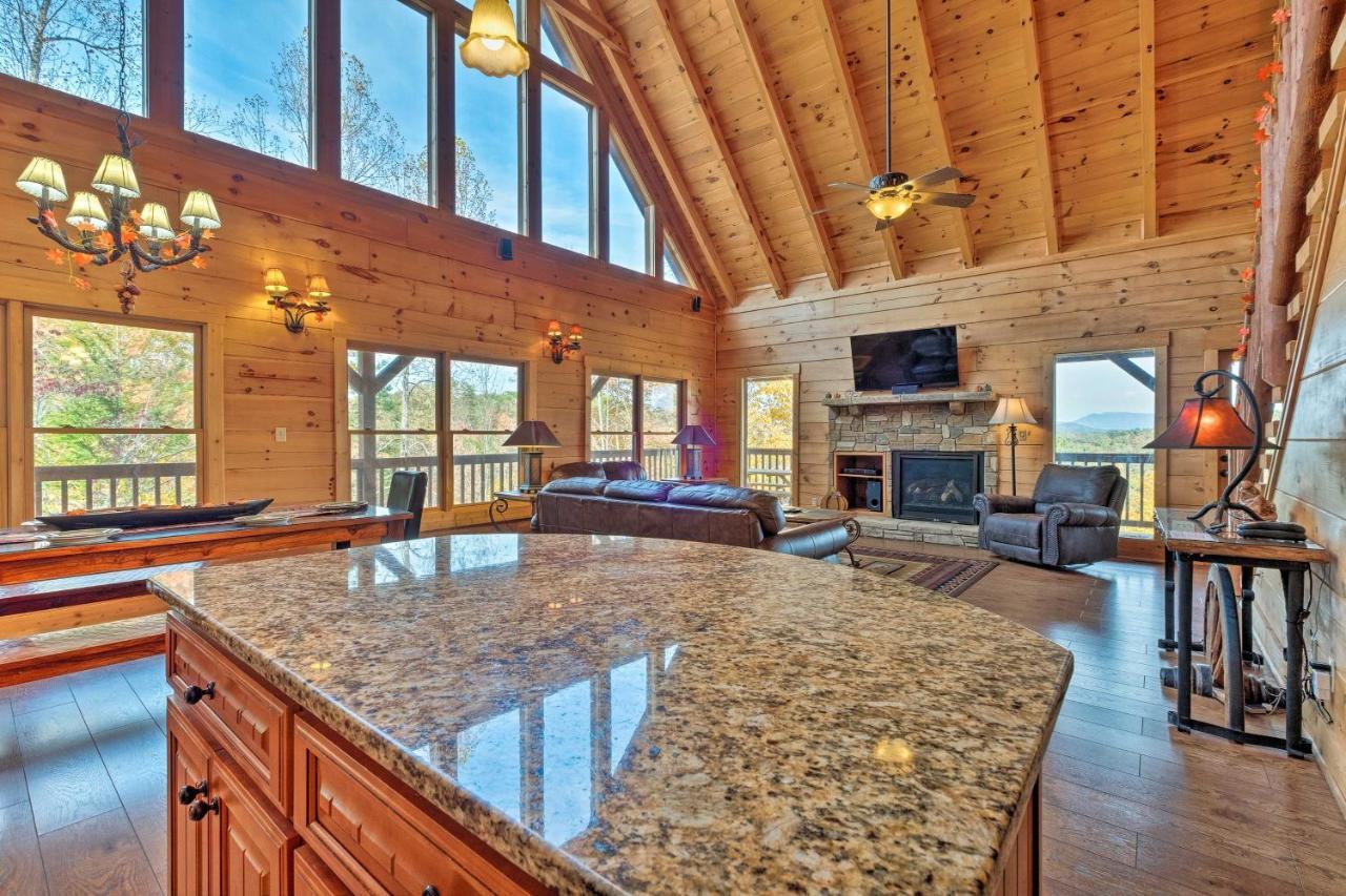 Pigeon Forge Cabin With Brand New Hot Tub And Views! Villa Sevierville Exterior photo